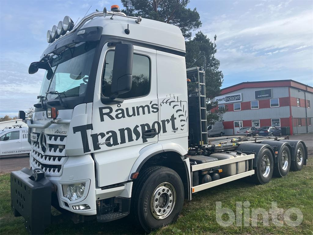 MERCEDES-BENZ Arocs 3251 8x4 - Camion cu cârlig: Foto 3 MERCEDES-BENZ Arocs 3251 8x4 - Camion cu cârlig: Foto 3