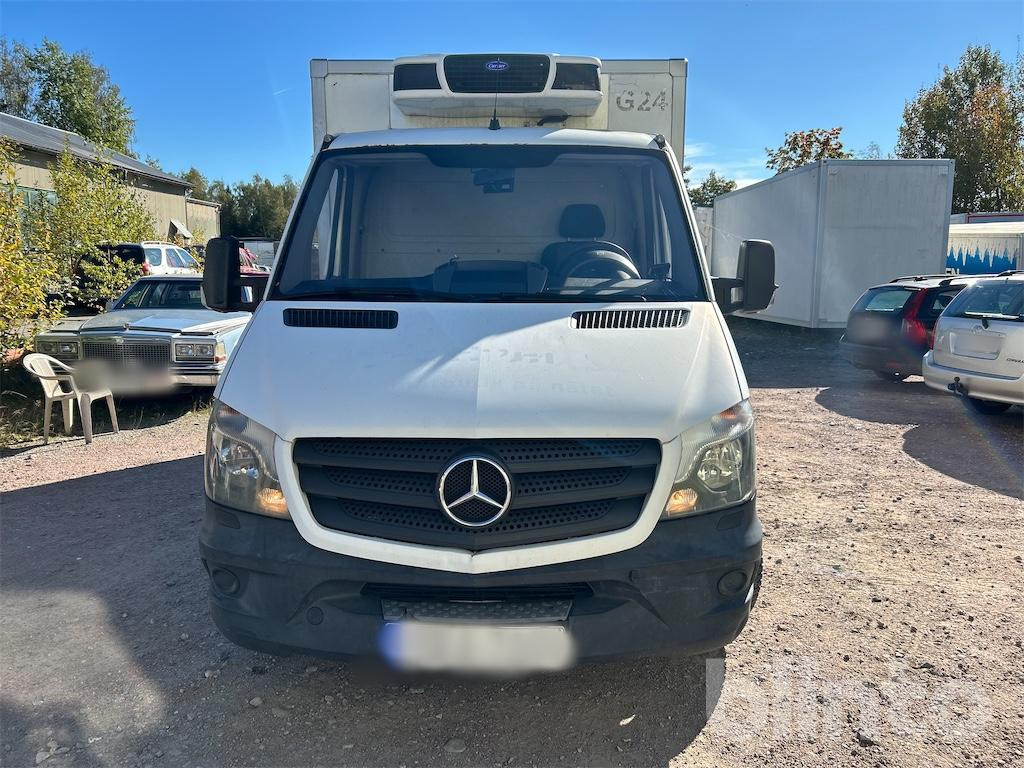 MERCEDES-BENZ - Autoutilitară frigorifica: Foto 2 MERCEDES-BENZ - Autoutilitară frigorifica: Foto 2