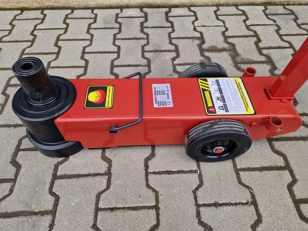 2023 Pneumatic-Jack 80t - Maşina comunala: Foto 5 2023 Pneumatic-Jack 80t - Maşina comunala: Foto 5