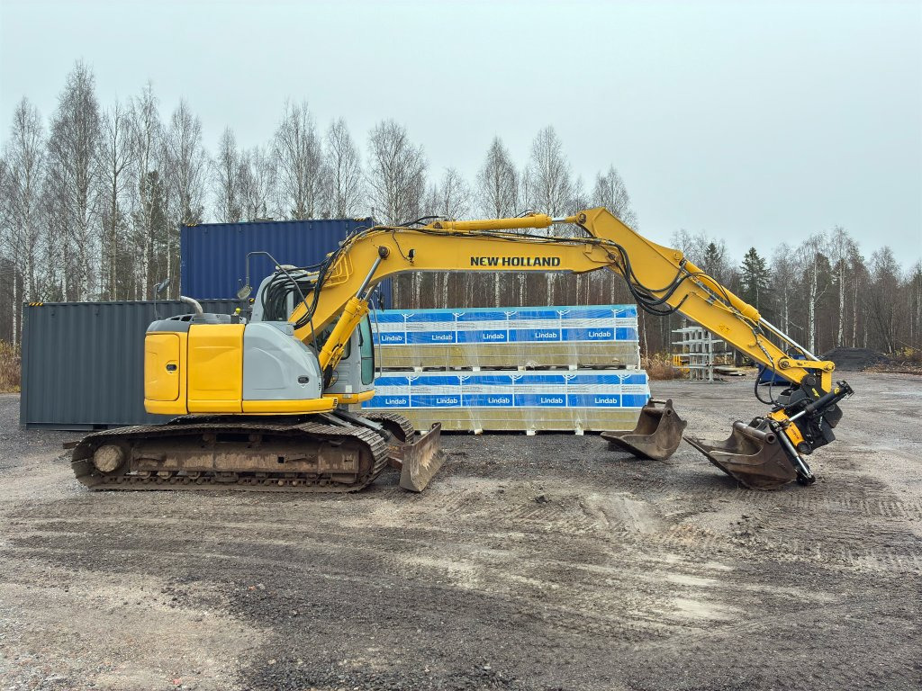 New Holland Kobelco E135BSR-2 - Excavator pe şenile: Foto 4 New Holland Kobelco E135BSR-2 - Excavator pe şenile: Foto 4