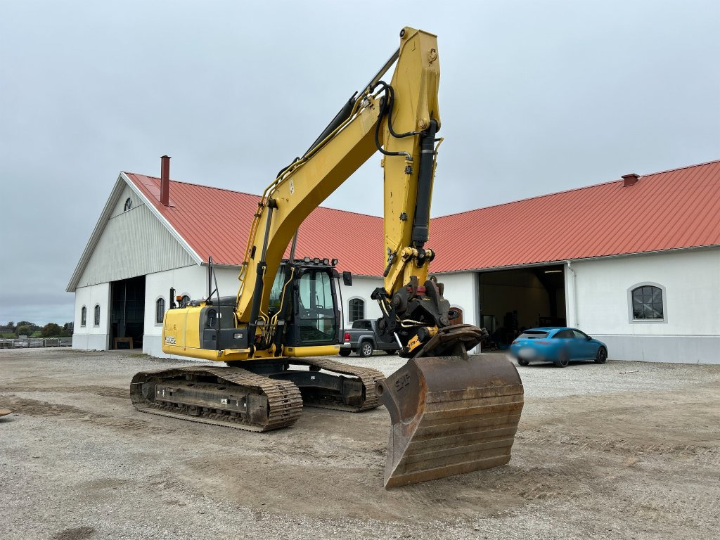 New Holland Kobelco E215C - Excavator pe şenile: Foto 4 New Holland Kobelco E215C - Excavator pe şenile: Foto 4
