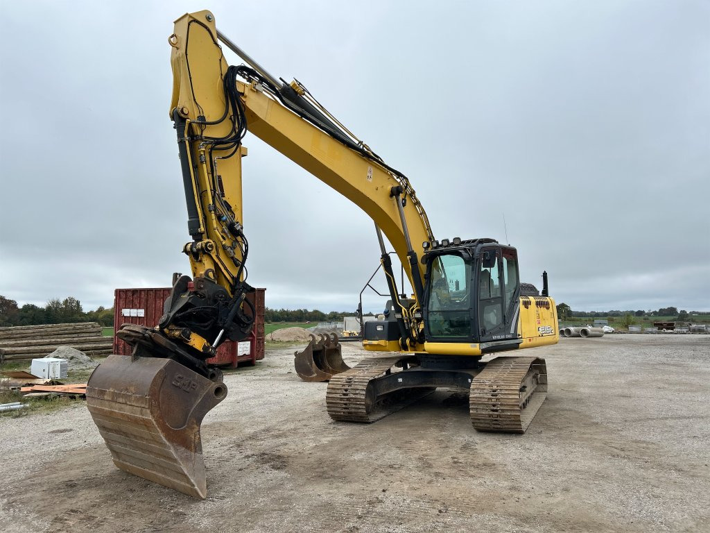 New Holland Kobelco E215C - Excavator pe şenile: Foto 2 New Holland Kobelco E215C - Excavator pe şenile: Foto 2