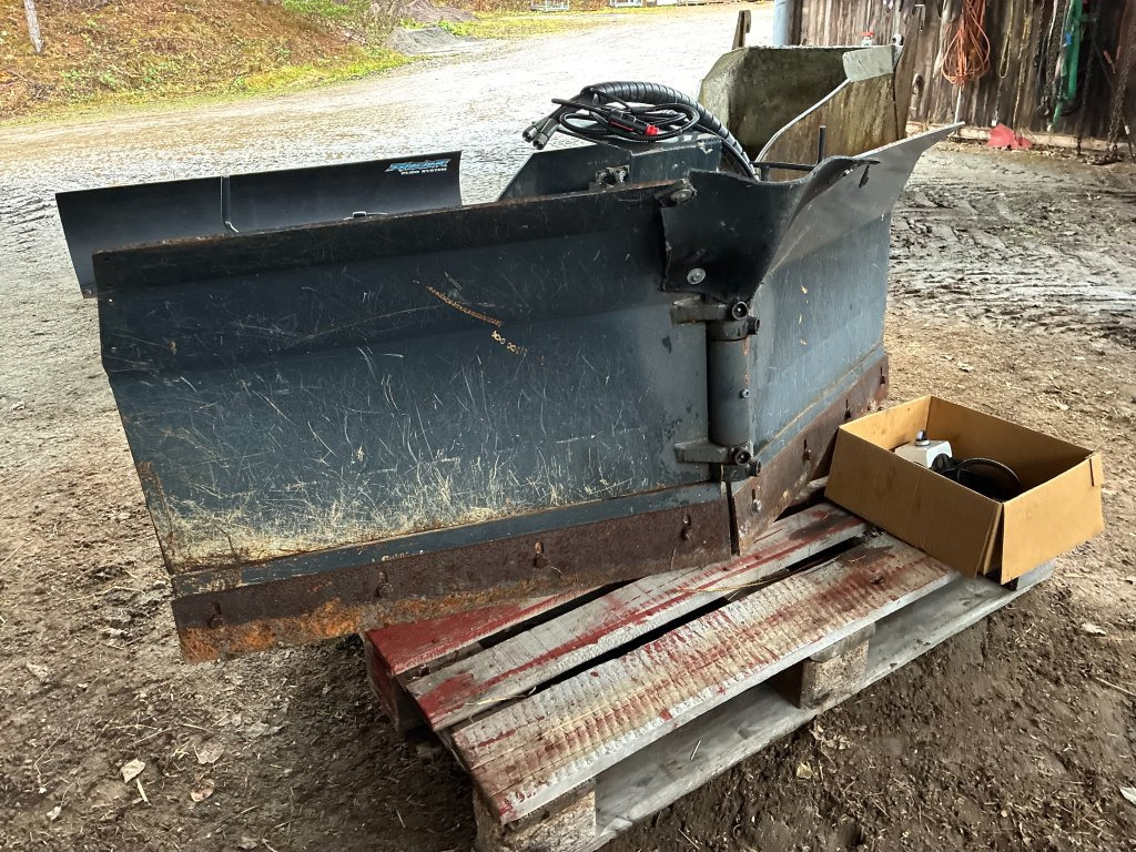 Norcar/Avant - Plug zapada: Foto 1 Norcar/Avant - Plug zapada: Foto 1