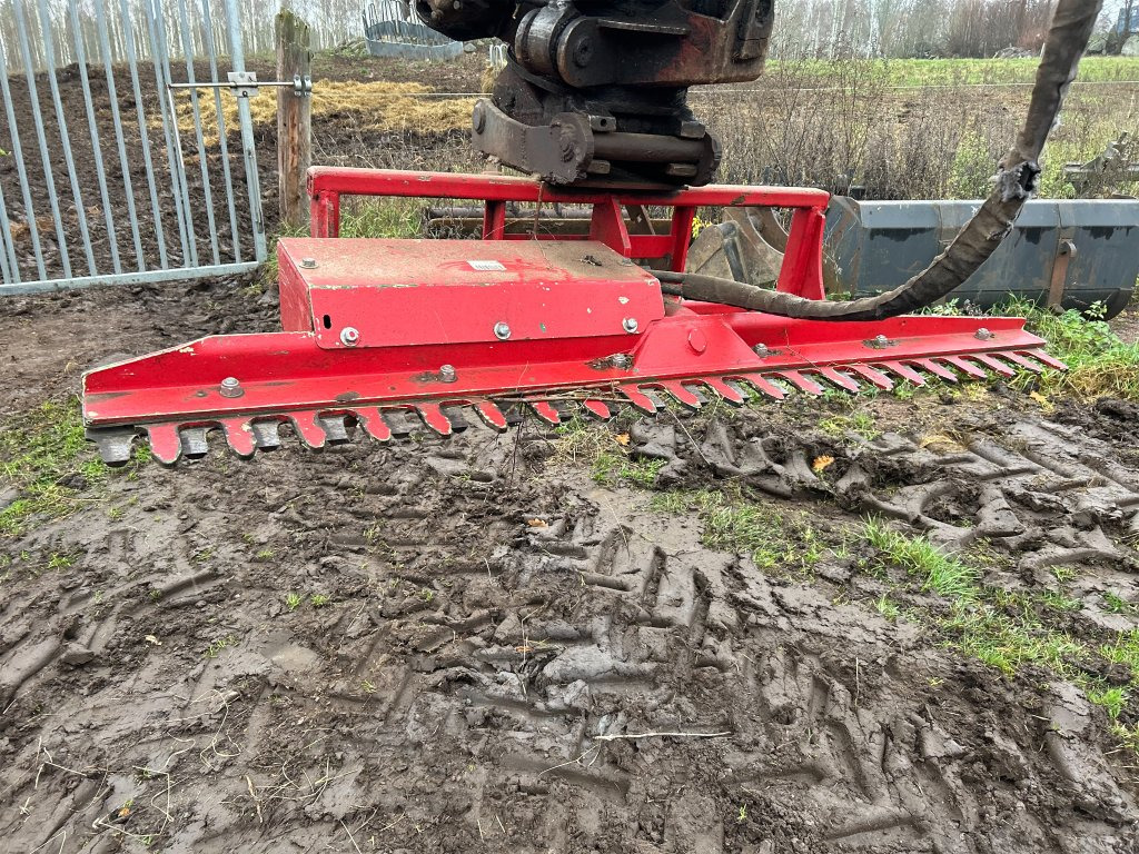 RF system HXX-200 - Tocător resturi vegetale/ Mulcer: Foto 1 RF system HXX-200 - Tocător resturi vegetale/ Mulcer: Foto 1