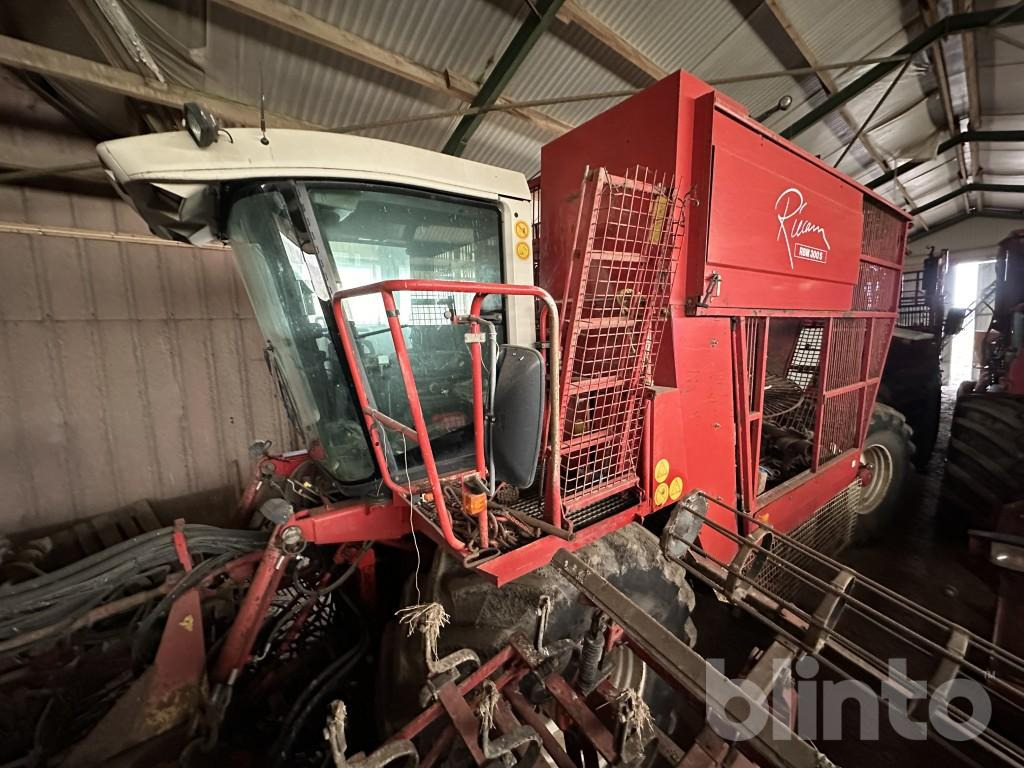 Riecam RBM 300-S - Combină de recoltat sfeclă: Foto 2 Riecam RBM 300-S - Combină de recoltat sfeclă: Foto 2
