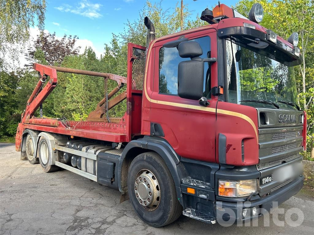 SCANIA P114GB6X2*4NB340 - Camion transport containere/ Swap body: Foto 1 SCANIA P114GB6X2*4NB340 - Camion transport containere/ Swap body: Foto 1