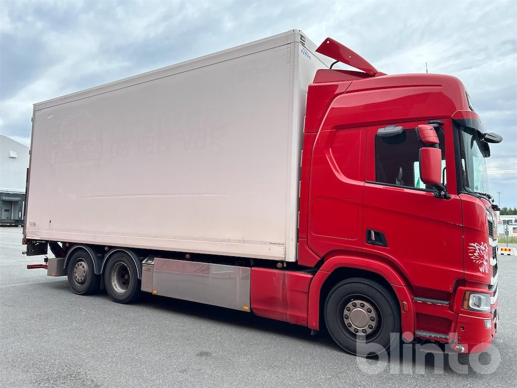 SCANIA R520B6X2*4NB - Camion frigider: Foto 2 SCANIA R520B6X2*4NB - Camion frigider: Foto 2