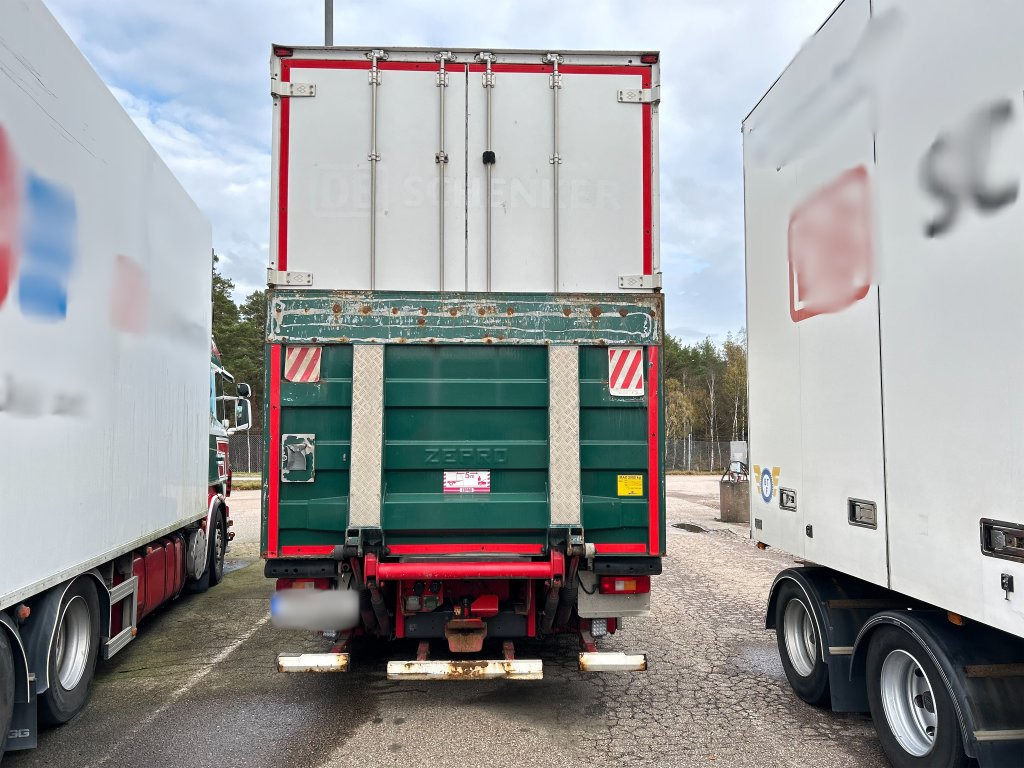 Skåpbil Volvo FH bussbyggskåp med kylaggregat - Camion frigider: Foto 3 Skåpbil Volvo FH bussbyggskåp med kylaggregat - Camion frigider: Foto 3