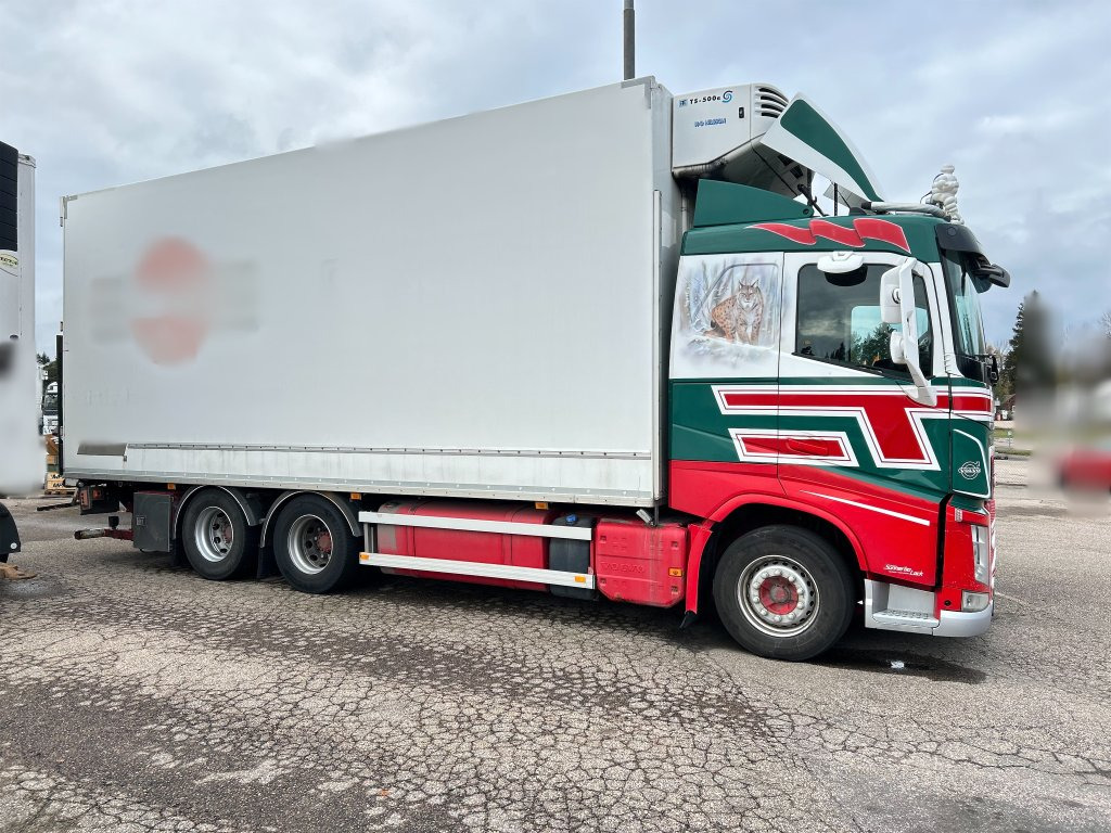 Skåpbil Volvo FH bussbyggskåp med kylaggregat - Camion frigider: Foto 5 Skåpbil Volvo FH bussbyggskåp med kylaggregat - Camion frigider: Foto 5