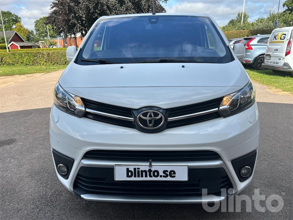 Toyota Proace D-4D Lång - Autoutilitară compactă: Foto 2 Toyota Proace D-4D Lång - Autoutilitară compactă: Foto 2