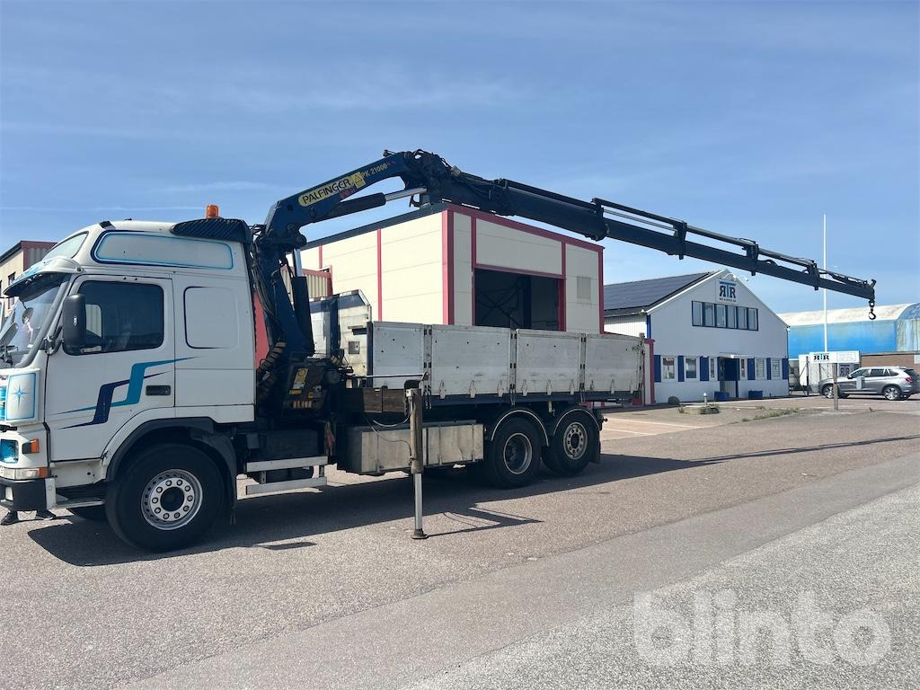 VOLVO FM7 6*2 - Tippflak - Camion basculantă, Camion cu macara: Foto 1 VOLVO FM7 6*2 - Tippflak - Camion basculantă, Camion cu macara: Foto 1