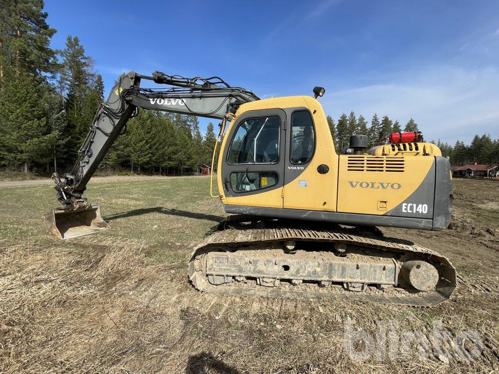 Volvo Ec 140LC extra hög frigång - Excavator pe şenile: Foto 1 Volvo Ec 140LC extra hög frigång - Excavator pe şenile: Foto 1