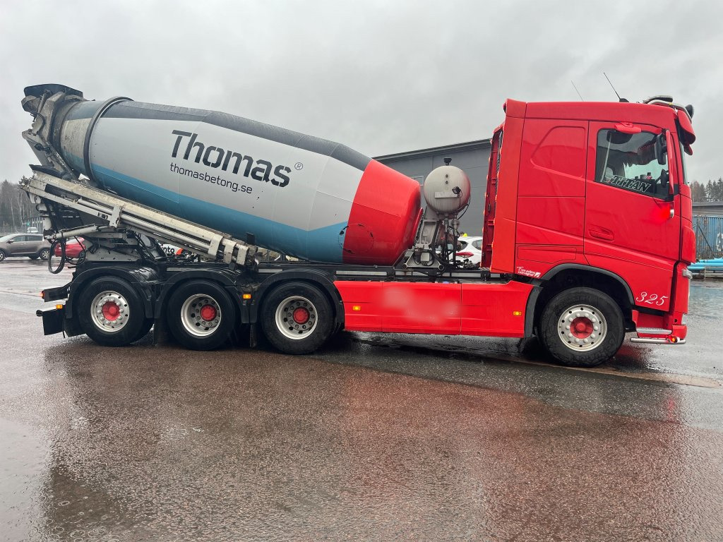 Volvo FH 8*4 12.8 I-Shift - Autobetonieră: Foto 4 Volvo FH 8*4 12.8 I-Shift - Autobetonieră: Foto 4