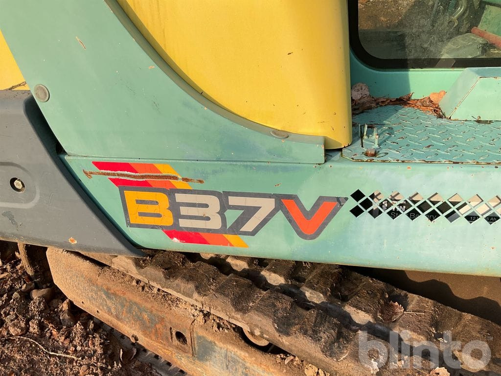 Yanmar B37V - Mini excavator: Foto 4 Yanmar B37V - Mini excavator: Foto 4