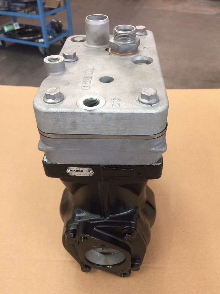 COMPRESSORE ARIA BICILINDRICO MOTORE MERCEDES OM906 - Compresor de aer: Foto 3 COMPRESSORE ARIA BICILINDRICO MOTORE MERCEDES OM906 - Compresor de aer: Foto 3