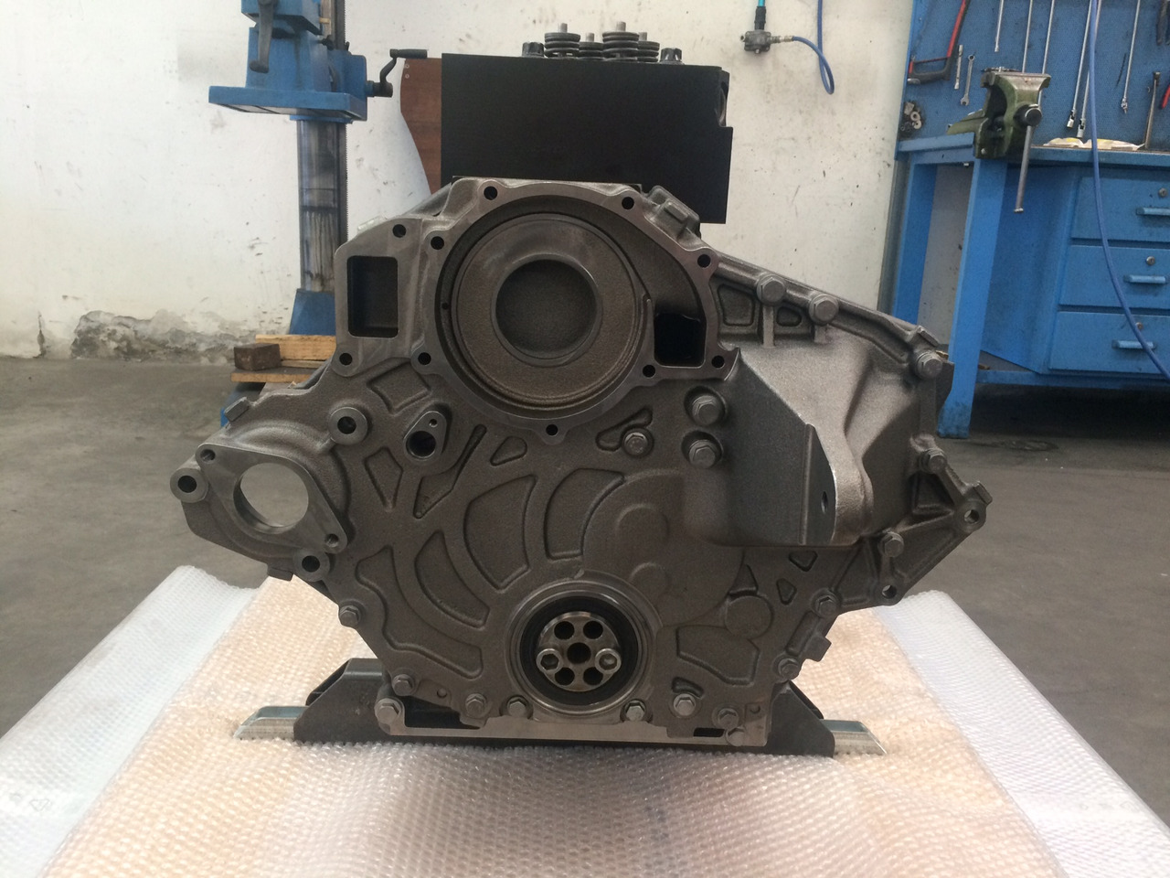 MOTORE MAN D0836LUH41 - 240CV - EURO 3 - BUS - Orizzontale - Motor pentru Autobuz: Foto 3 MOTORE MAN D0836LUH41 - 240CV - EURO 3 - BUS - Orizzontale - Motor pentru Autobuz: Foto 3