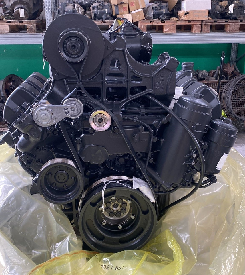 Motore Mercedes OM501LA.E3A/1 - Variante 941.991 - Motor pentru Camion: Foto 2 Motore Mercedes OM501LA.E3A/1 - Variante 941.991 - Motor pentru Camion: Foto 2