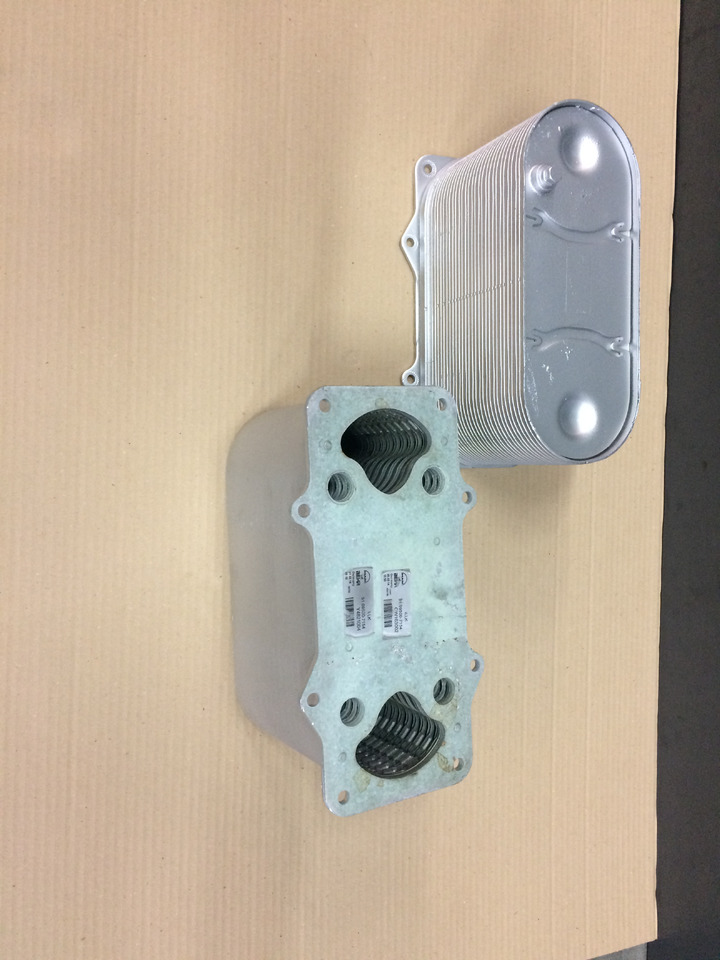 RADIATORE ARIA COMBURENTE - MOTORI MAN D2066 - D2676 - EURO 6 - Motor şi piese pentru Camion: Foto 1 RADIATORE ARIA COMBURENTE - MOTORI MAN D2066 - D2676 - EURO 6 - Motor şi piese pentru Camion: Foto 1