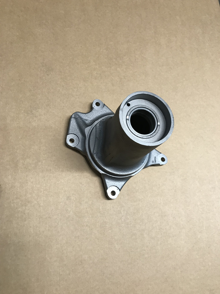 SCATOLA SUPPORTO PORTA VENTILATORE - MOTORI MAN D2066 / MAN D2676 - Motor şi piese pentru Camion: Foto 2 SCATOLA SUPPORTO PORTA VENTILATORE - MOTORI MAN D2066 / MAN D2676 - Motor şi piese pentru Camion: Foto 2