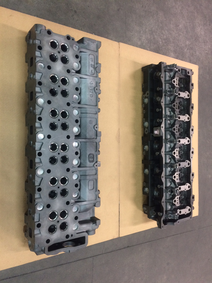 Chiulasă pentru Camion TESTATE MOTORI MAN D2066 - D2676 - NUDE / COMPLETE DI VALVOLE: Foto 17