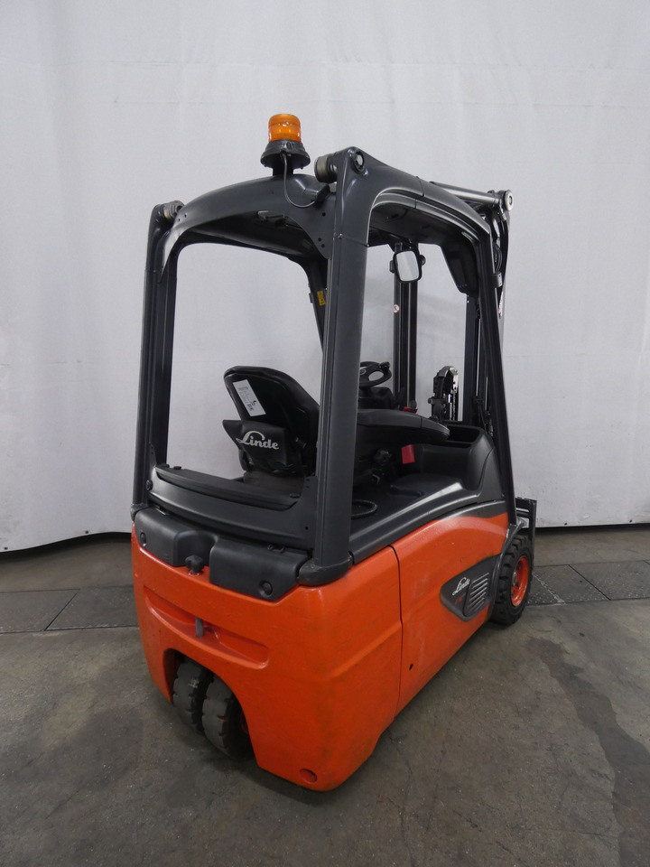 Linde E16 - Electrostivuitor: Foto 2 Linde E16 - Electrostivuitor: Foto 2