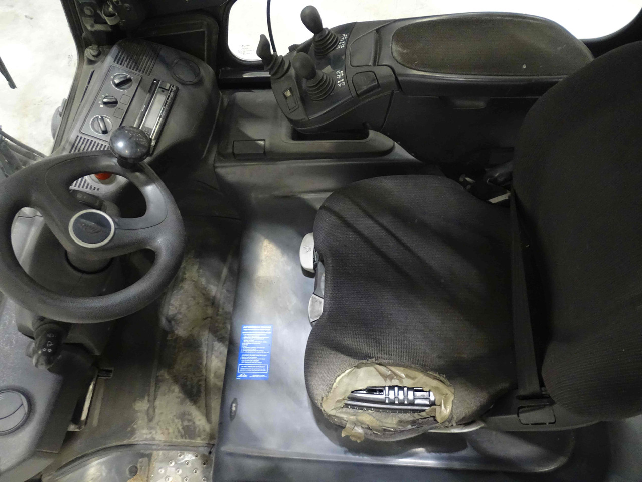 Linde E25L-01 - Electrostivuitor: Foto 3 Linde E25L-01 - Electrostivuitor: Foto 3