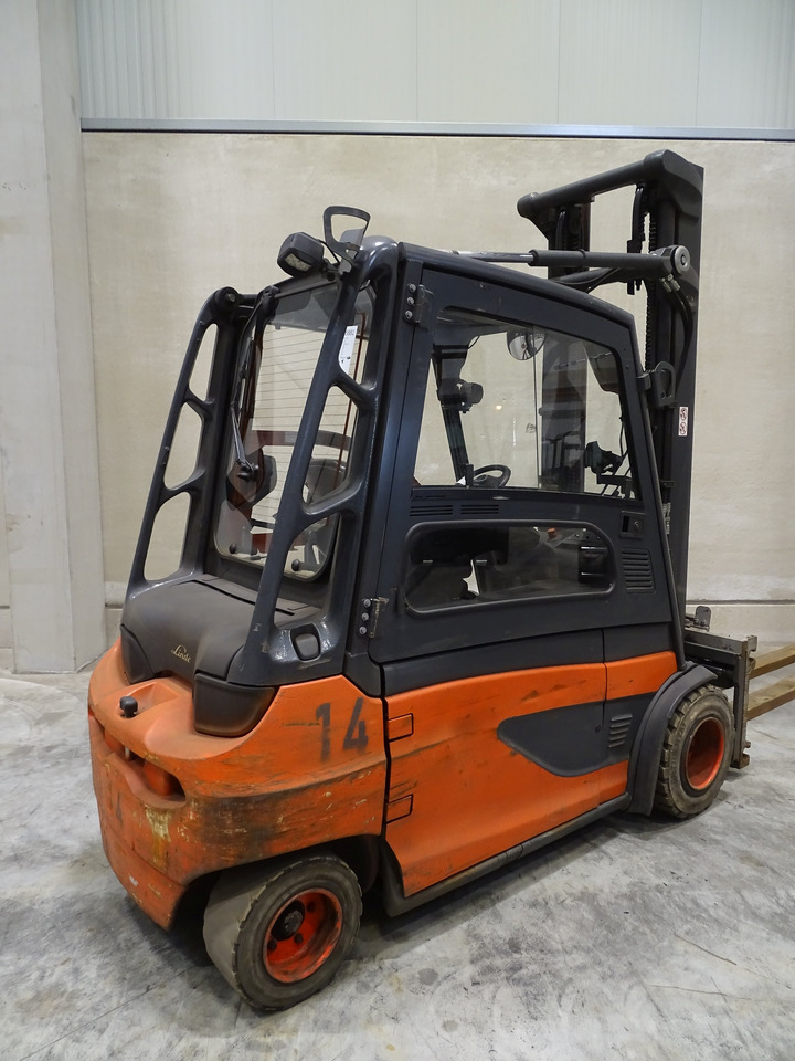 Linde E35L-01 - Electrostivuitor: Foto 2 Linde E35L-01 - Electrostivuitor: Foto 2