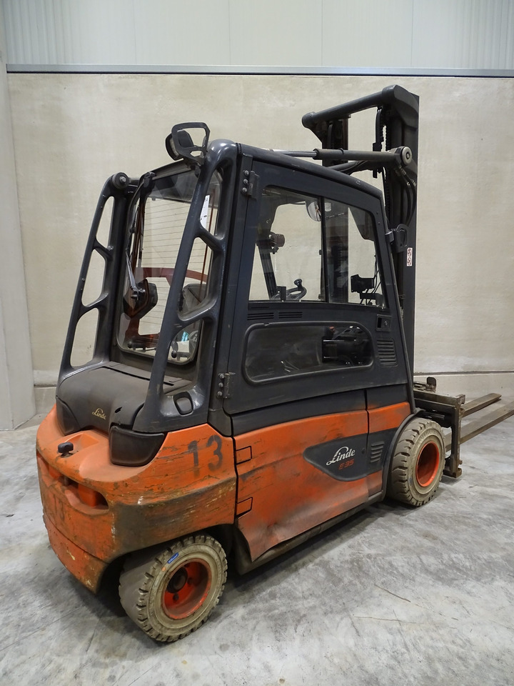 Linde E35L-01 - Electrostivuitor: Foto 2 Linde E35L-01 - Electrostivuitor: Foto 2