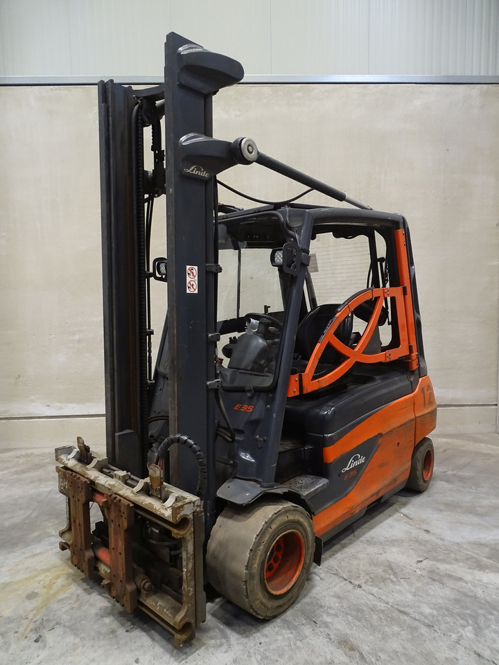 Linde E35L-01 - Electrostivuitor: Foto 1 Linde E35L-01 - Electrostivuitor: Foto 1
