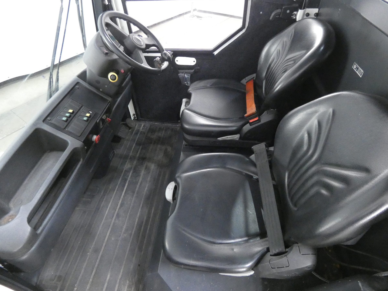 Linde P250 - Tractor electric: Foto 3 Linde P250 - Tractor electric: Foto 3