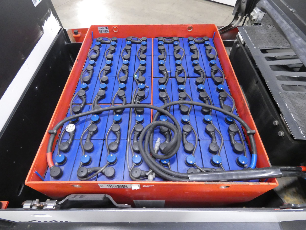 Linde P250 - Tractor electric: Foto 4 Linde P250 - Tractor electric: Foto 4