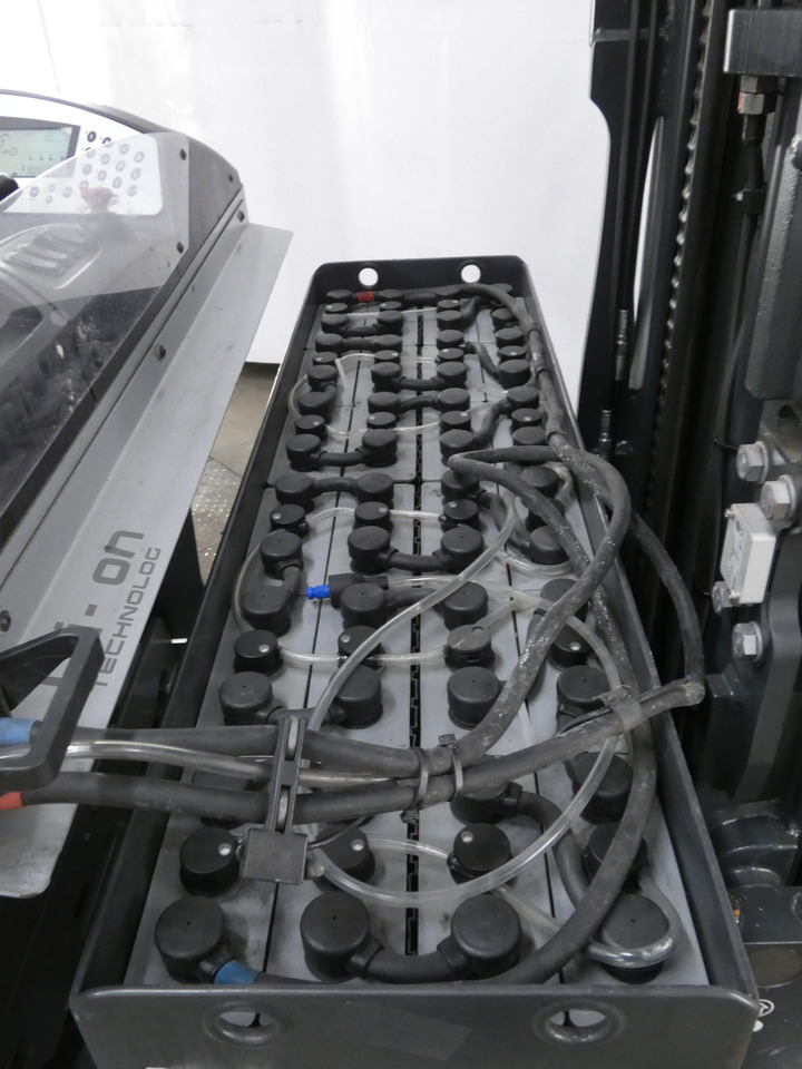 Still FM-X14 - Stivuitor cu catarg retractabil: Foto 4 Still FM-X14 - Stivuitor cu catarg retractabil: Foto 4