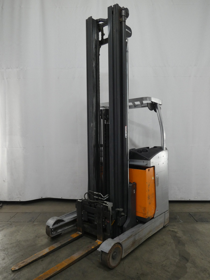 Still FM-X17 - Stivuitor cu catarg retractabil: Foto 1 Still FM-X17 - Stivuitor cu catarg retractabil: Foto 1