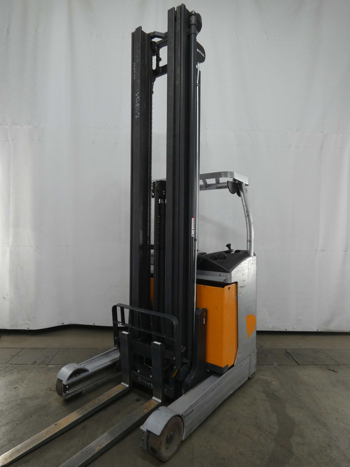 Still FM-X17 - Stivuitor cu catarg retractabil: Foto 1 Still FM-X17 - Stivuitor cu catarg retractabil: Foto 1