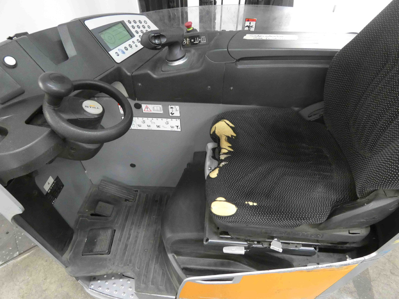 Still FM-X17 - Stivuitor cu catarg retractabil: Foto 3 Still FM-X17 - Stivuitor cu catarg retractabil: Foto 3