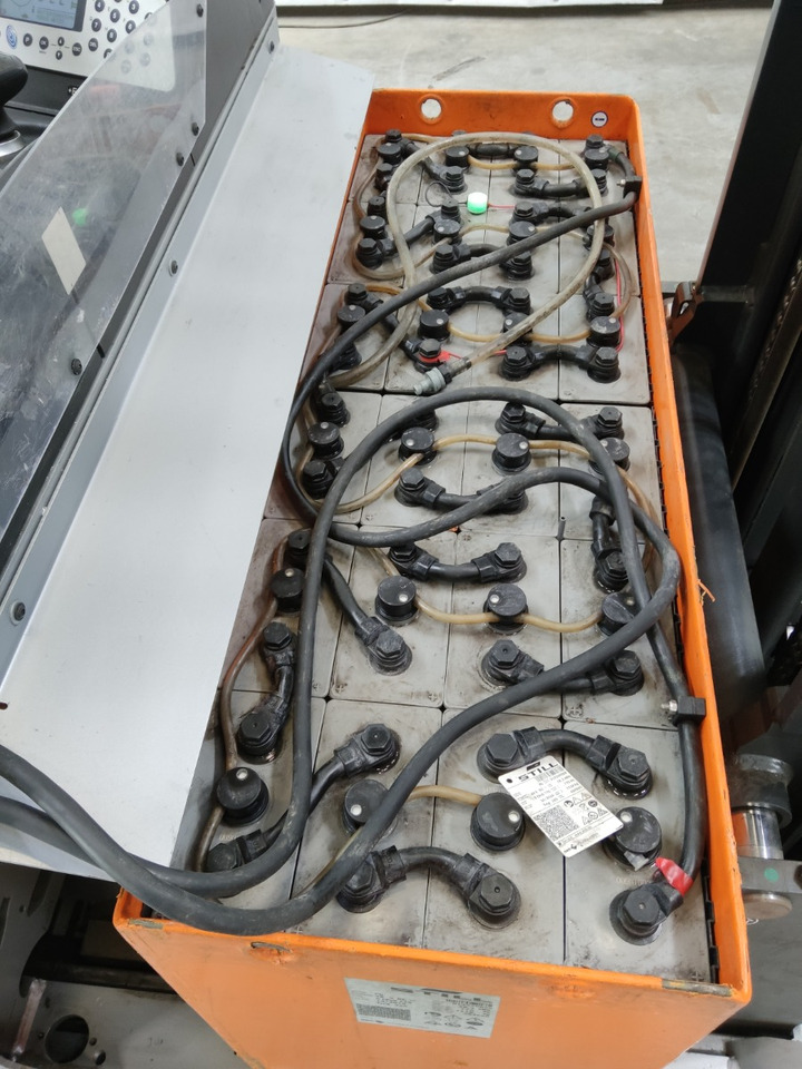 Still FM-X20 - Stivuitor cu catarg retractabil: Foto 4 Still FM-X20 - Stivuitor cu catarg retractabil: Foto 4