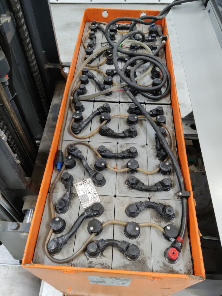 Still FM-X20 - Stivuitor cu catarg retractabil: Foto 4 Still FM-X20 - Stivuitor cu catarg retractabil: Foto 4