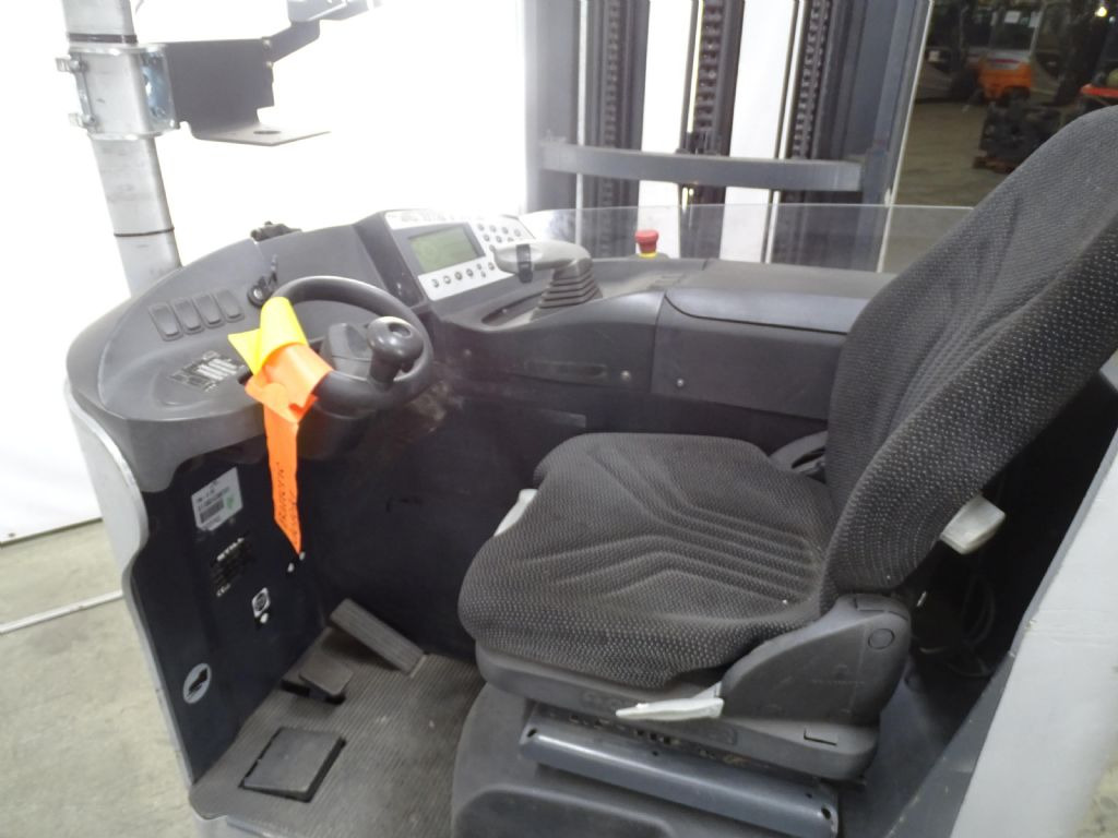 Still FM-X20 - Stivuitor cu catarg retractabil: Foto 3 Still FM-X20 - Stivuitor cu catarg retractabil: Foto 3