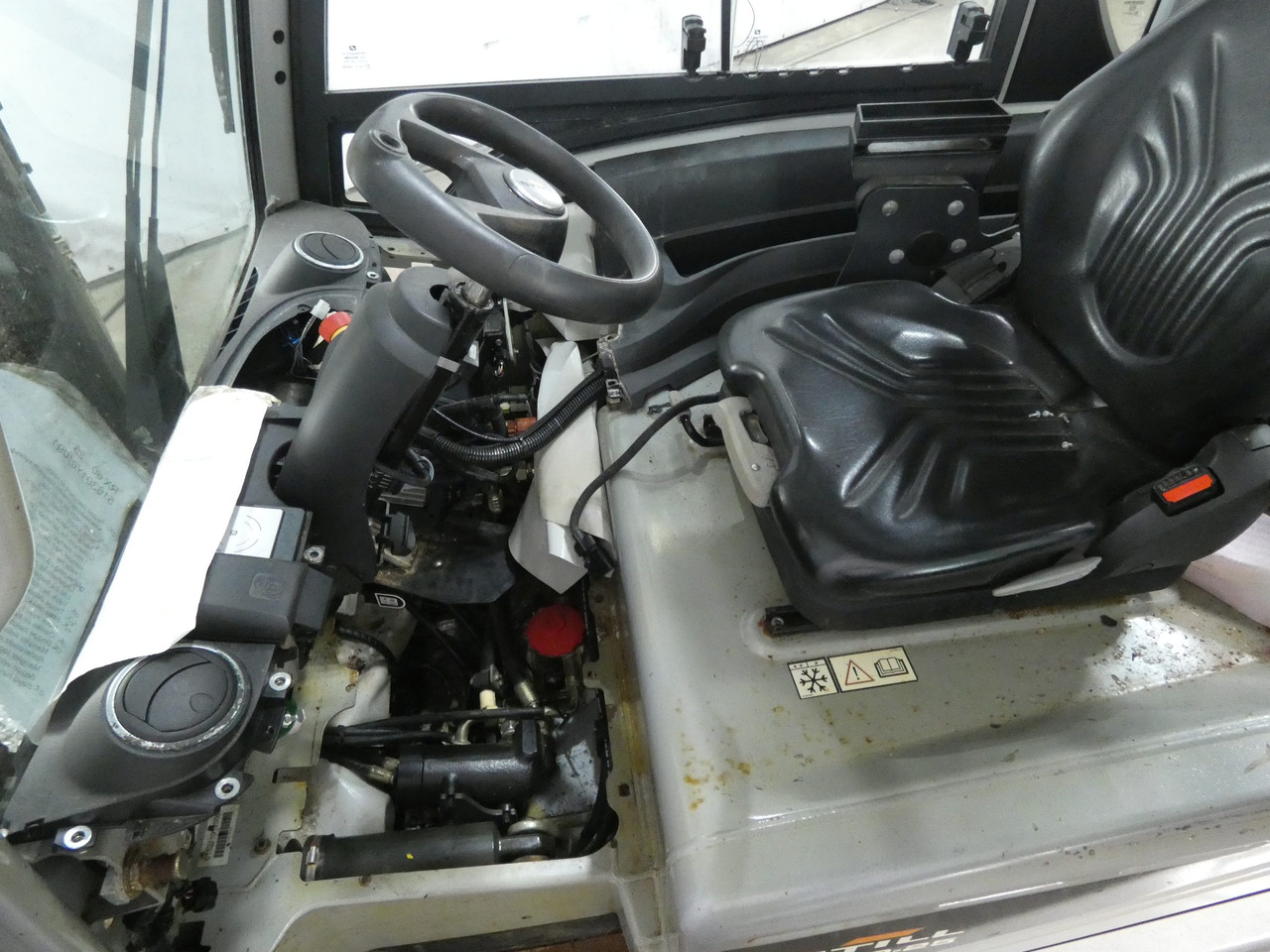 Still RX60-25 - Electrostivuitor: Foto 3 Still RX60-25 - Electrostivuitor: Foto 3