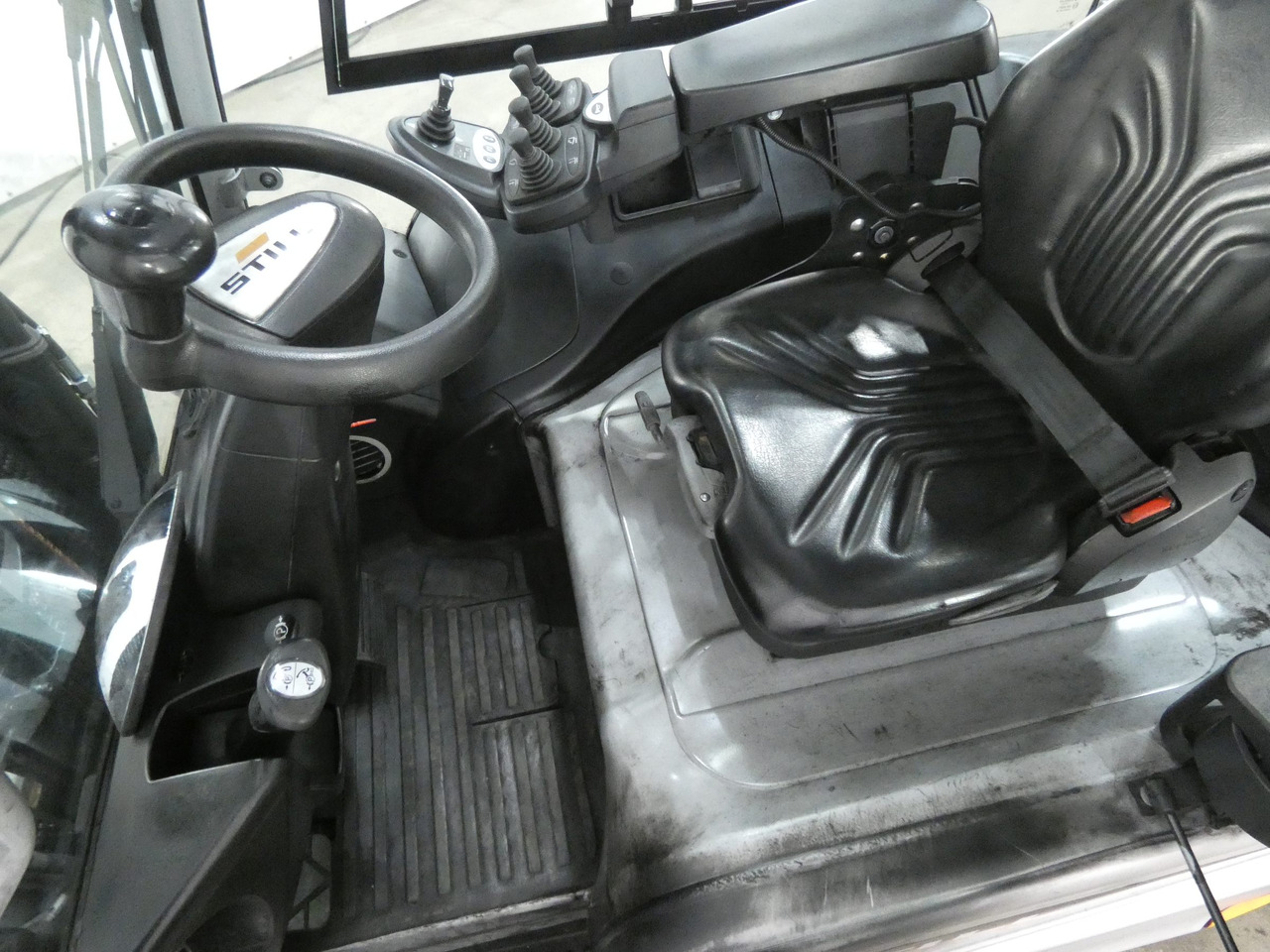 Still RX60-30 - Electrostivuitor: Foto 3 Still RX60-30 - Electrostivuitor: Foto 3