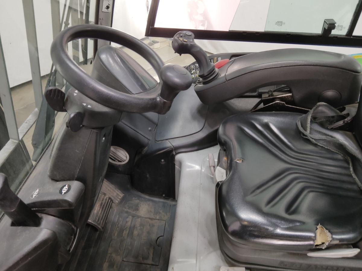 Still RX60-45 - Electrostivuitor: Foto 3 Still RX60-45 - Electrostivuitor: Foto 3