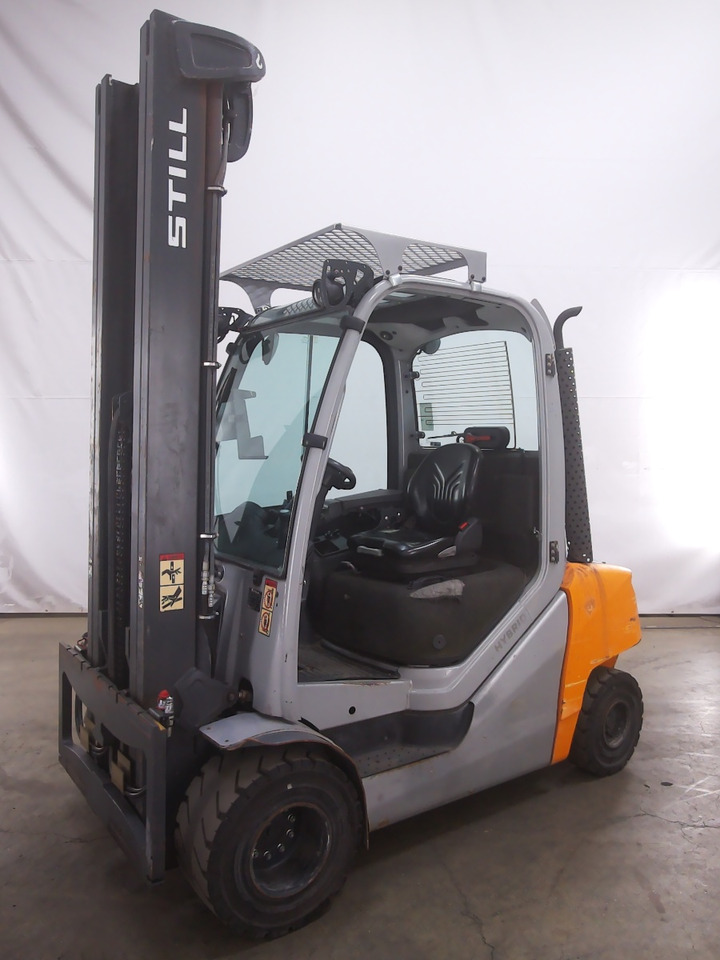 Still RX70-30H - Stivuitor diesel: Foto 1 Still RX70-30H - Stivuitor diesel: Foto 1