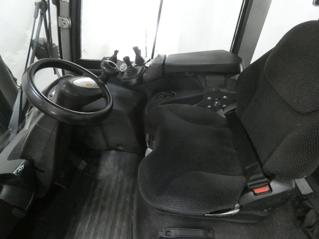 Still RX70-80/900 - Stivuitor diesel: Foto 3 Still RX70-80/900 - Stivuitor diesel: Foto 3