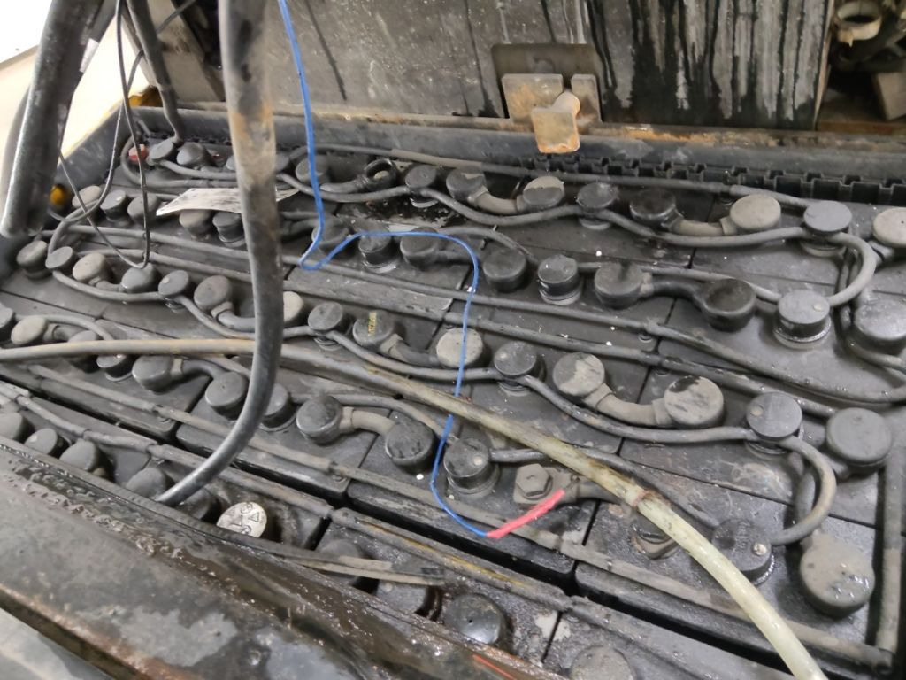 Electrostivuitor Toyota 7FBMF25: Foto 8 Electrostivuitor Toyota 7FBMF25: Foto 8