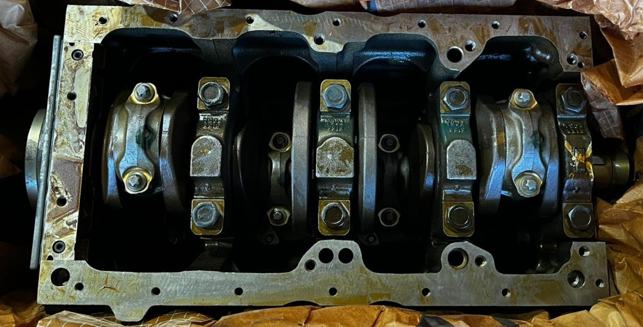 CATERPILLAR 359-0731 – Genuine Caterpillar Engine Block - CAT 3054C - Motor: Foto 1 CATERPILLAR 359-0731 – Genuine Caterpillar Engine Block - CAT 3054C - Motor: Foto 1