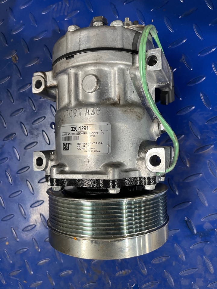 CATERPILLAR AC Clima compressor 320-1291 - Compresor A/C pentru Utilaje constructii: Foto 2 CATERPILLAR AC Clima compressor 320-1291 - Compresor A/C pentru Utilaje constructii: Foto 2