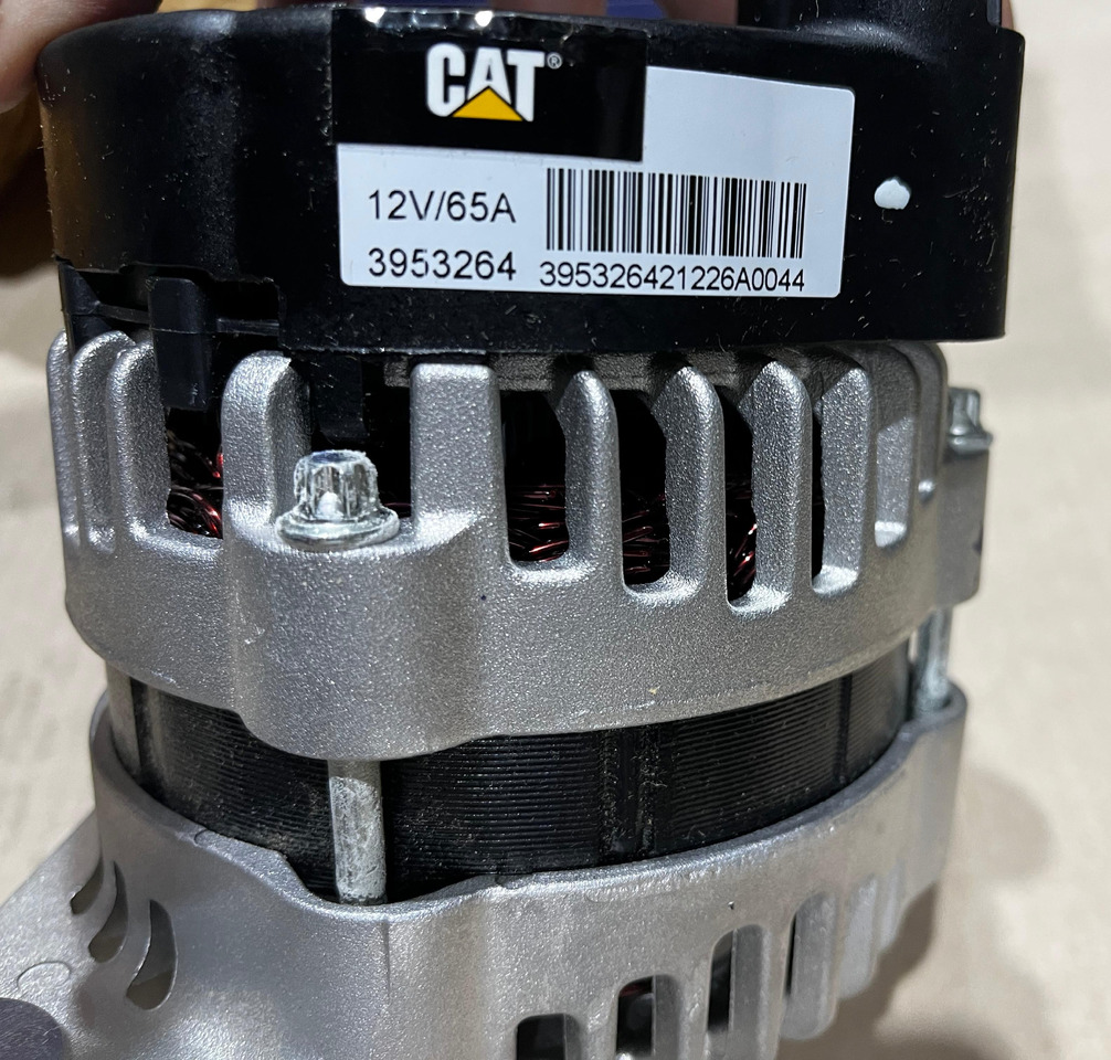 CATERPILLAR - Alternator pentru Utilaje constructii: Foto 4 CATERPILLAR - Alternator pentru Utilaje constructii: Foto 4