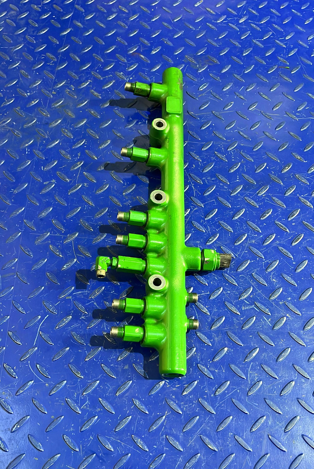 John Deere RAMPA COMBUSTIBIL JOHN DEERE RE520928 - Sistem de alimentare combustibil: Foto 4 John Deere RAMPA COMBUSTIBIL JOHN DEERE RE520928 - Sistem de alimentare combustibil: Foto 4