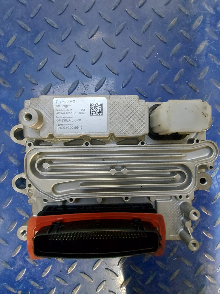 MERCEDES ACTROS MP4 Atego Antos MCM A0014465235 Reconditioned - Calculator de bord pentru Camion: Foto 2 MERCEDES ACTROS MP4 Atego Antos MCM A0014465235 Reconditioned - Calculator de bord pentru Camion: Foto 2