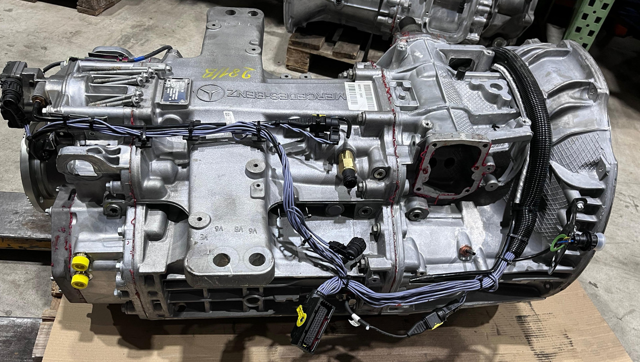 MERCEDES-BENZ Mercedes Actros Transmission A945 261 8301 - Transmisie: Foto 1 MERCEDES-BENZ Mercedes Actros Transmission A945 261 8301 - Transmisie: Foto 1